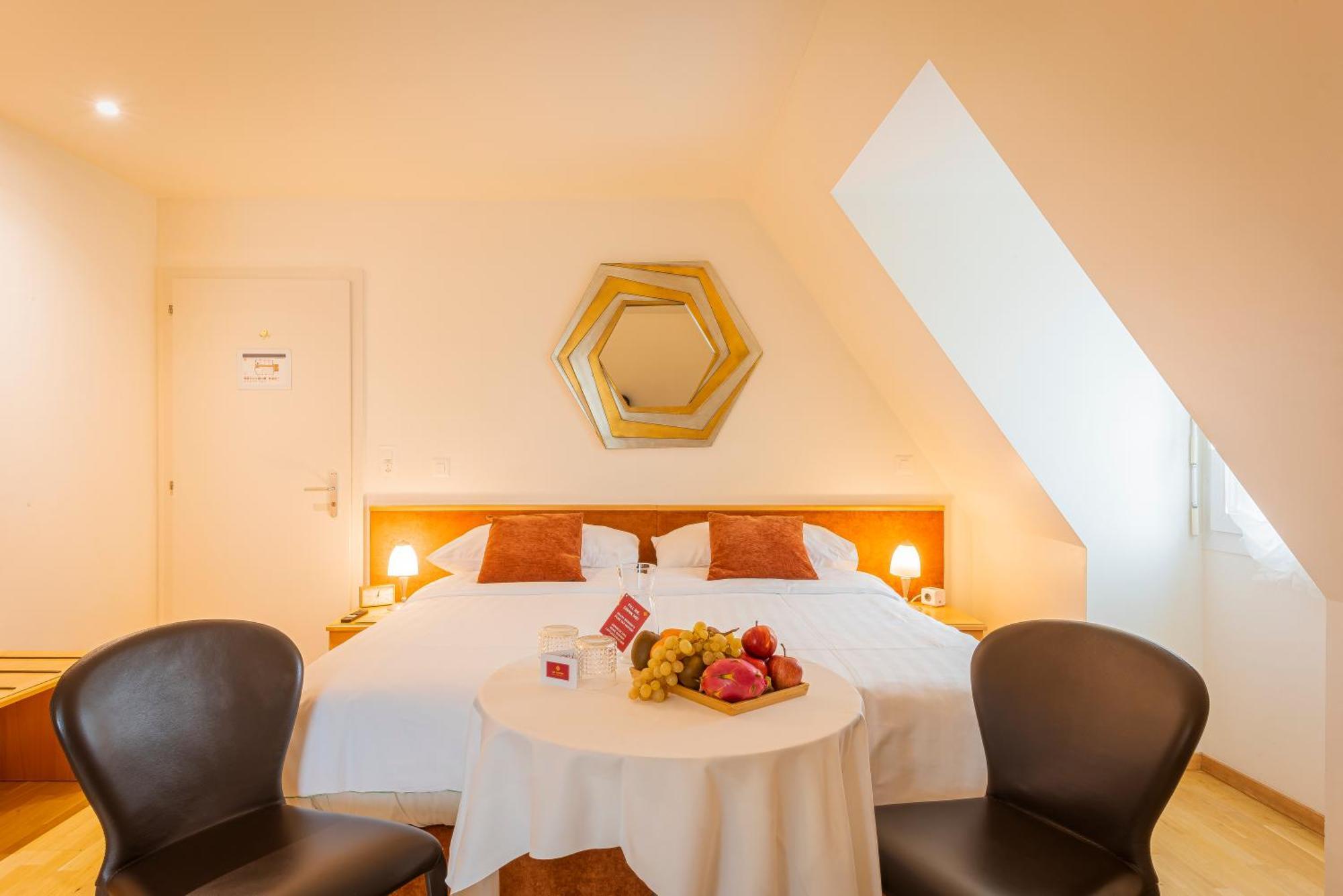 Hotel Du Cheval Blanc - City Center Bulle Zewnętrze zdjęcie