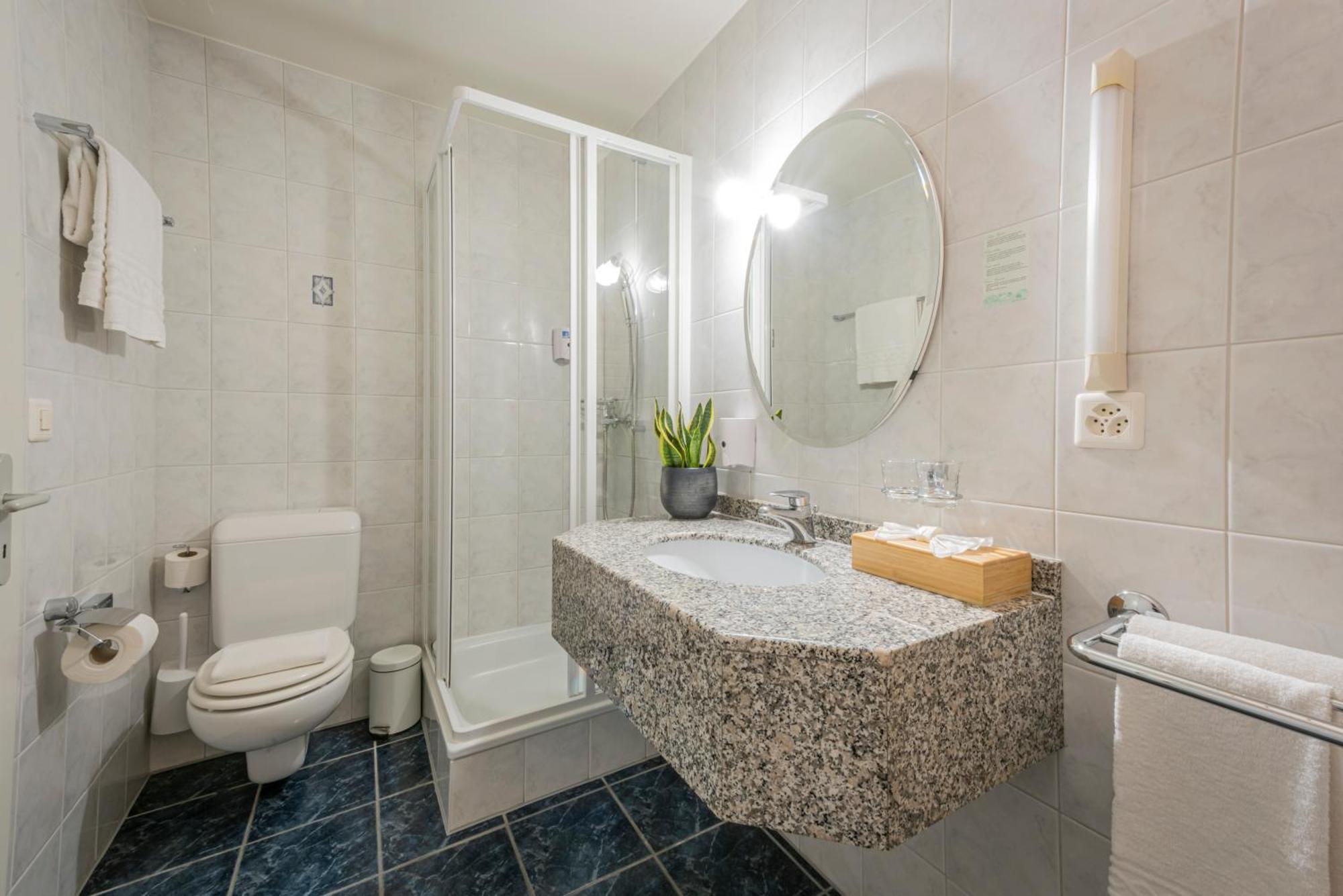 Hotel Du Cheval Blanc - City Center Bulle Zewnętrze zdjęcie